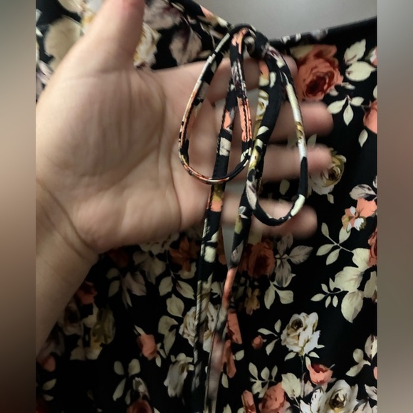 Vibe Sportswear Black Bohemian Floral Jumpsuit 1X - Picture 3 of 13